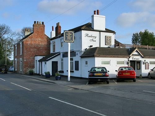 The Railway Inn Rise 외부 사진